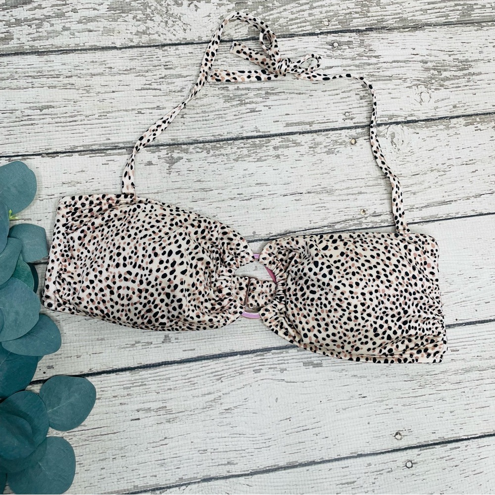 Victoriaโs Secret O Ring Animal Print Bikini Top
